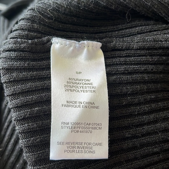 Pink Rose sweater dress - Picture 9 of 9